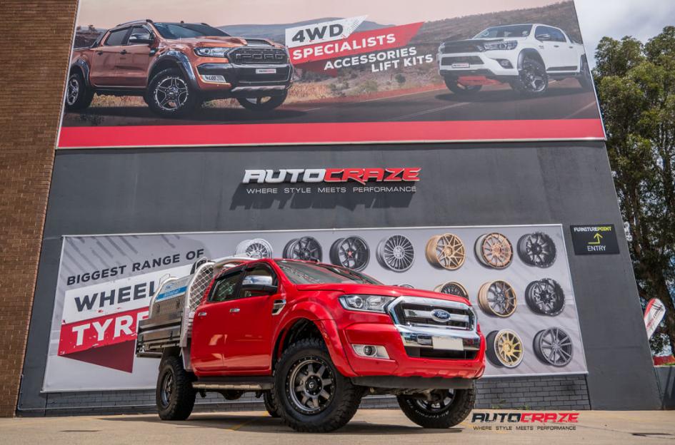 FORD-RANGER-TROPHY-MATTE-ANTHRACITE-WITH-BLACK-RING